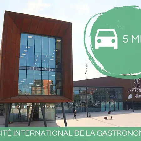 La Safari - Bourroches I Tram & Familial Appartement